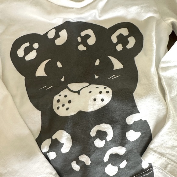 Sovereign Code Outfit - Picture 2 of 5